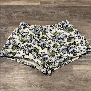 Levi’s floral shorts - ladies size medium